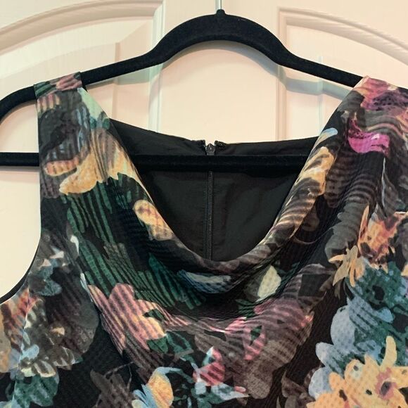 Outback Red Dress - Picture 2 of 5